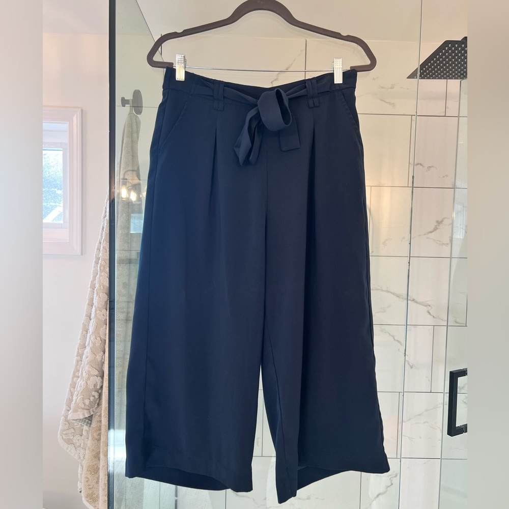 💙Navy blue flowy wide leg dress pants with belt - L/Large💙